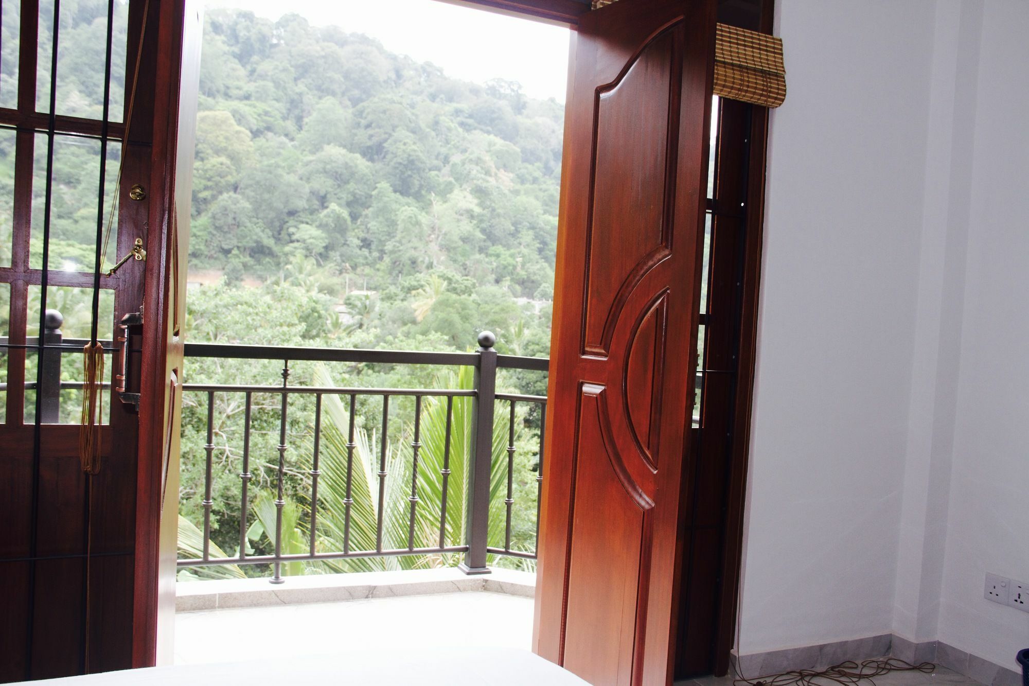 Slightly Chilled Forest Villa Sirimalwatta Экстерьер фото
